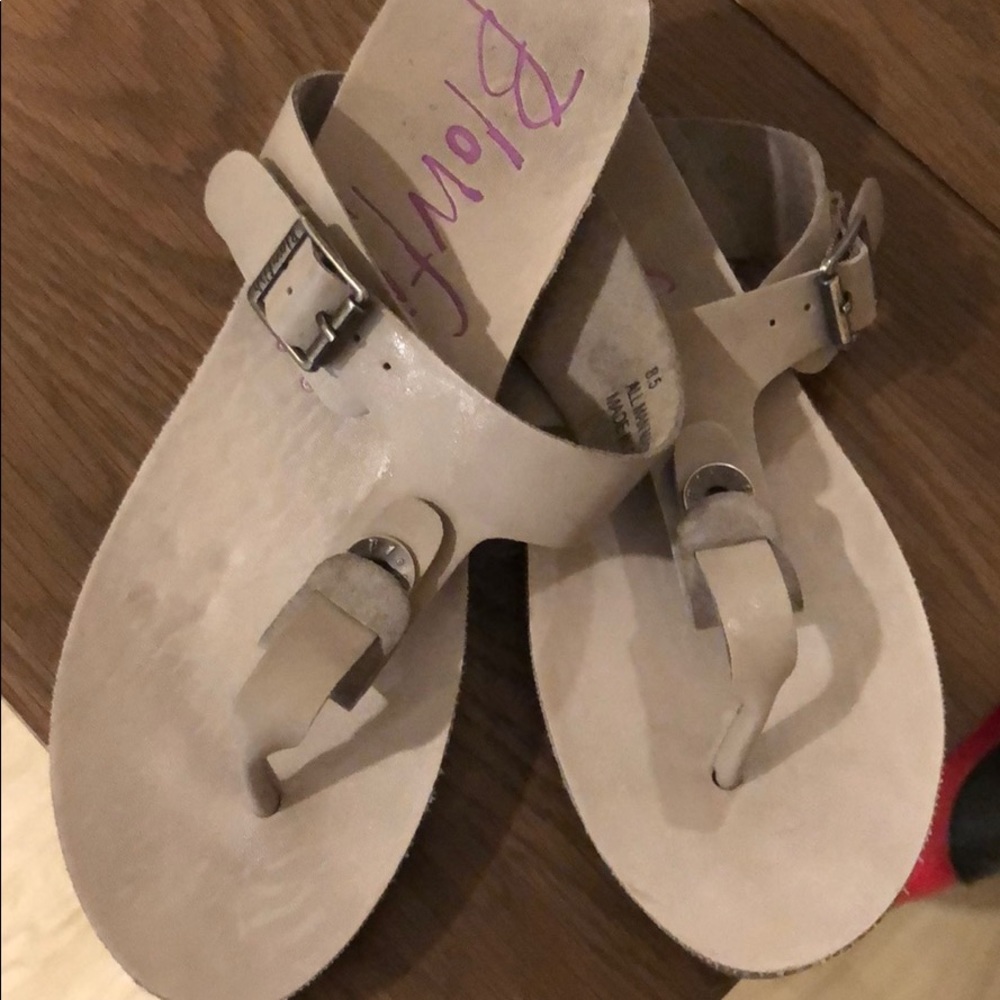 Blowfish Women’s Leather Sandal, size 8.5